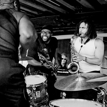 Obálka uvítací melodie ⁠Beto’s Horns (Ezra Collective remix)