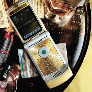 Obálka uvítací melodie pick up the phone (Explicit)