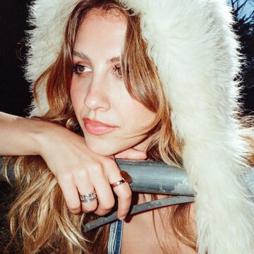 Obálka uvítací melodie someone to you