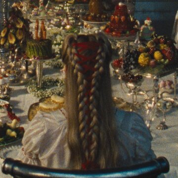 Obálka uvítací melodie House featuring John Cale