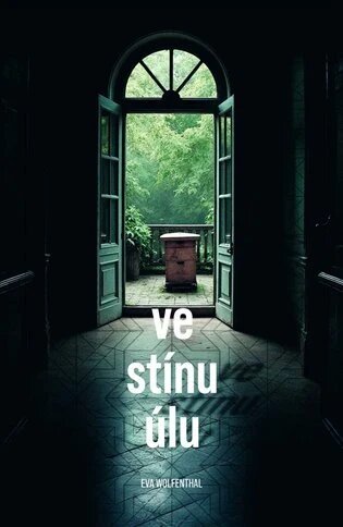 Obálka knihy Ve stínu úlu