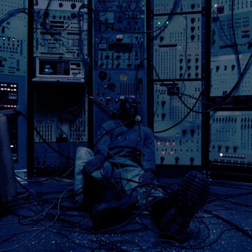 Obálka uvítací melodie Robotic Love (Explicit)