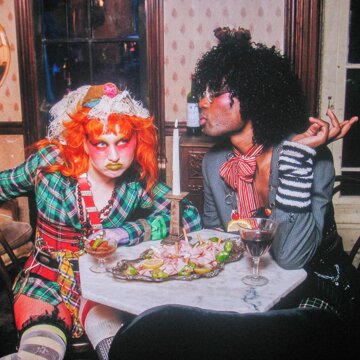 Obálka uvítací melodie Freaks